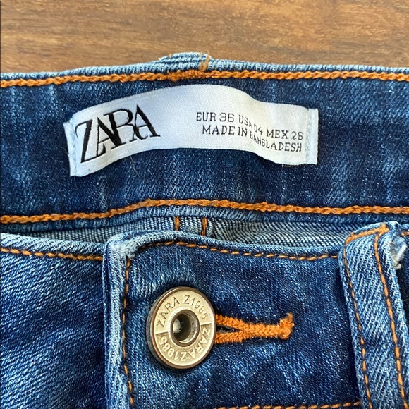 Zara Trafaluc Distressed Blue Skinny Jeans Raw Hem Mid Rise Size 4 - Picture 4 of 5